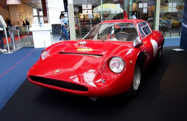 Abarth OT 2000 Periscopio, Nachbau (1966) – Ausstellung "75 Jahre Abarth" in der Autoworld Brüssel