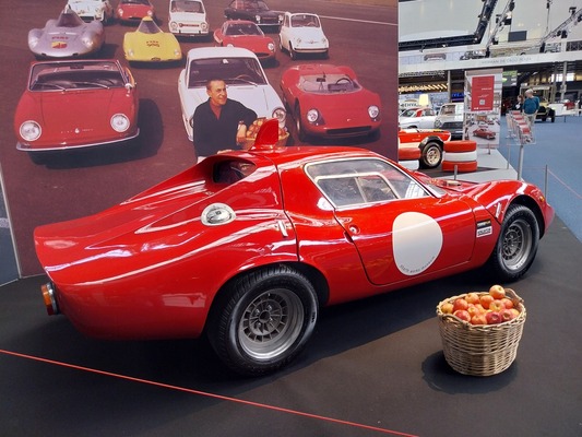 Bild Abarth OT 2000 Periscopio, Nachbau (1966) – Ausstellung "75 Jahre Abarth" in der Autoworld Brüssel