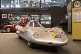 Abarth Record 1000 Pininfarina (1960) - Rekordfahrzeug auf dem Abarth-Stand - Rétromobile Paris 2017