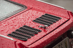 Abarth Scorpione (1970) - im Regen läuft auch Wasser durch diese Öffnungen