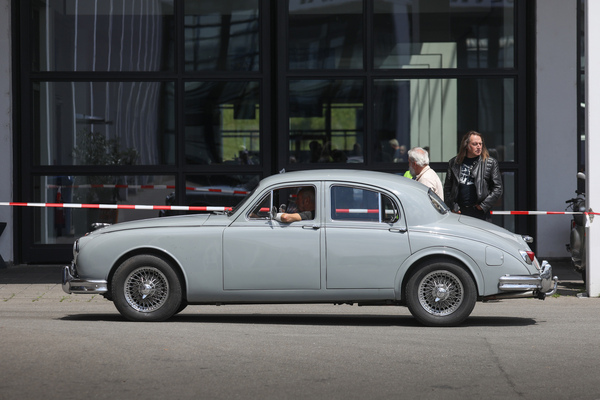 Abreise - Jaguar Mk II - Klassikwelt Bodensee 2024