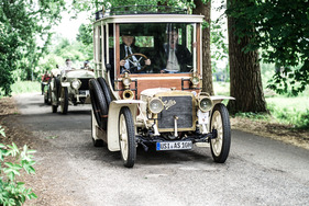 Adler 18/35 (1906) - von Schloss Dyck nach Krickenbeck bei der Kronprinz Wilhelm Rasanz Fahrt 2013