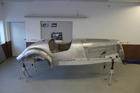 Adler Diplomat Geländesport (1935) - Die Karosserie nimmt langsam Form an