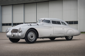 Adler Trumpf Rennlimousine (1938) - verschalte Hinterräder für bessere Aerodynamik