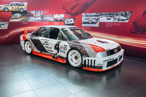 Aerodynamik im Automobilbau von 1945 bis heute - Die neue Sonderausstellung „Form vollendet“ ist bis 2. März 2025 im Audi museum mobile in Ingolstadt zu sehen. Der Audi 90 IMSA GTO