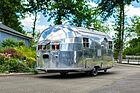 Image: Airstream Globe-Trotter (1950) - offered as lot 180 at the Artcurial Le Mans Classic auction on July 2, 2022