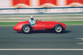 Albert Obrist am Lenkrad des Ferrari 375 F1 von 1951