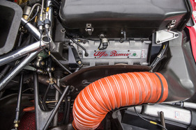 Alfa Romeo 155 Ti V6 ITC (1996) - Blick auf den Motor