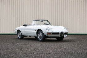 Alfa Romeo 1600 Duetto Spider (1966) - als Lot 154 angeboten an der RM/Sotheby's St. Moritz Versteigerung vom 15. September 2023