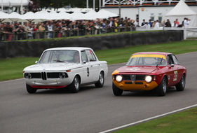 Alfa Romeo 1600 GTA (1965) - Teilnehmer im Rennen um die St. Mary's Trophy am Goodwood Revival 2013