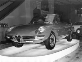 Alfa Romeo 1600 Spider Pininfarina (1966) - auf dem Genfer Automobilsalon 1966