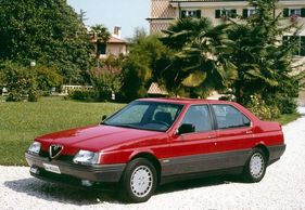 Alfa Romeo 164 von 1987 - die Karosserieform der Serienversion stimmt mit dem Alfa Romeo 164 ProCar komplett überein
