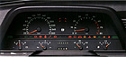 Alfa Romeo 164 (1990) - Umfangreiche Kontroll-Lämpchen-Sammlung im Dreiliter (© Archiv Zwischengas, 1990) Alfa Romeo 164 (1990) - Umfangreiche Kontroll-Lämpchen-Sammlung im Dreiliter (© Archiv Zwischengas, 1990)