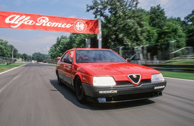Der Einzelgänger - Alfa Romeo 164 ProCar 