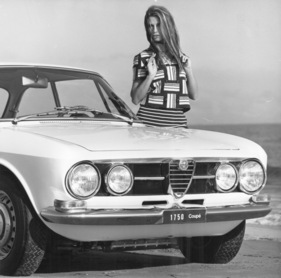 Alfa Romeo 1750 Coupé GT Veloce (1968) - im Gegensatz zum Vorgänger mit Vier-Augen-Gesicht