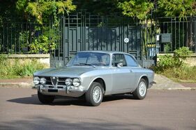 Alfa Romeo 1750 GT Veloce (1971) - angeboten als Lot 12 an der Artcurial Sur les Champs Versteigerung am 24. Oktober 2021