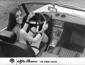 Alfa Romeo 1750 Spider Veloce (1970) - auch der Duetto-Nachfolger blieb der Traum mancher jungen Frau