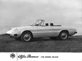Alfa Romeo 1750 Spider Veloce (1970) - der Duetto-Nachfolger mit Fastback-Heck wurde länger gebaut als sein Vorgänger