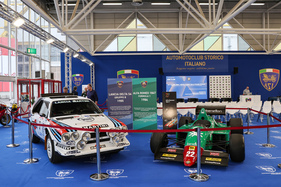 Alfa Romeo 184 T F1 (1984) - neben einem Lancia Delta S4 Gruppe B von 1985 - 42. Auto e Moto d'Epoca 2025