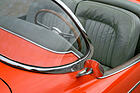 Bild: Alfa Romeo 1900 C "Spider Razza" – Lack und Leder werden von einer schmalen, umlaufenden Chromleiste getrennt