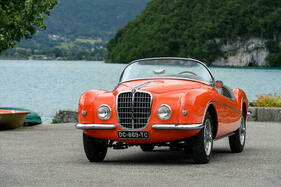 Alfa Romeo 1900 C "Spider Razza" – Michelotti kopierte sich hin und wieder selbst. Bereits 1952 entwarf er für Ghia-Aigle einen MG TD mit sehr ähnlicher Front Alfa Romeo 1900 C "Spider Razza" – Michelotti kopierte sich hin und wieder selbst. Bereits 1952 entwarf er für Ghia-Aigle einen MG TD mit sehr ähnlicher Front