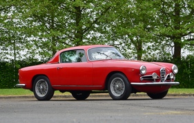 Alfa Romeo 1900 C Super Sprint Serie 3 (1956) - als Lot 269 angeboten an der Artcurial Le Mans Classic Versteigerung am 5. Juli 2014