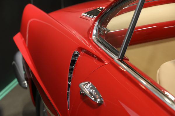 Alfa Romeo 1900 CSS Ghia (1954) - ob es schon damals funktionslose Lufteinlässe gab? - Rétromobile Paris 2024