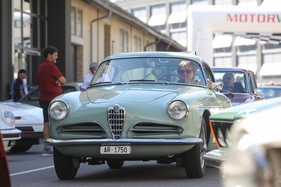 Alfa Romeo 1900 Sprint (1954) - in Pastell-Grün - Older Classics August 2024