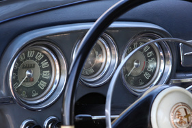 Alfa Romeo 1900 Super (1956) - drei grosse Rundinstrumente vor dem Fahrer