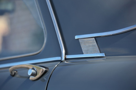 Alfa Romeo 1900 Super (1956) - sparsame Verzierungen rund ums Auto