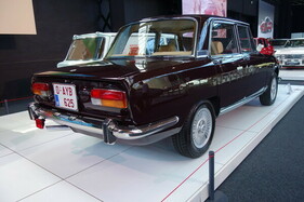 Alfa Romeo 2000 Berlina (1972) – Alfa Romeo Storico in der Autoworld Brüssel 2022