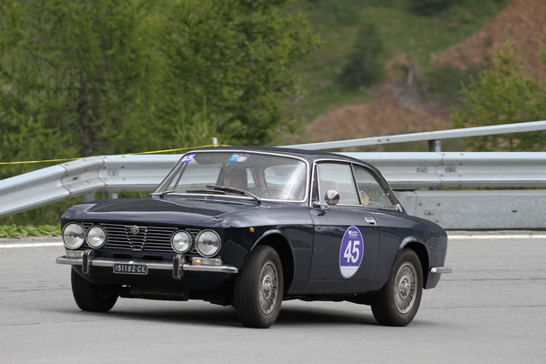 Alfa Romeo 2000 GTV (1971) - Julius Bär Rallye - Passione Engadina 2017