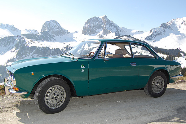 Alfa-Romeo 2000 GTV (1975) - angeboten an der Auktion der Oldtimer Galerie in Toffen vom 28. April 2012