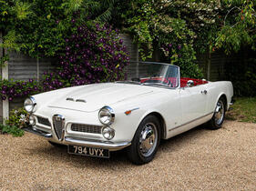 Alfa Romeo 2000 Spider (1959) - Lot 274 an der Bonhams Goodwold Festival of Speed Versteigerung am 14. Juli 2023