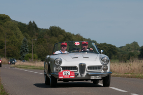 Bild Alfa Romeo 2000 Spider (1960) - am RAID Suisse-Paris 2015