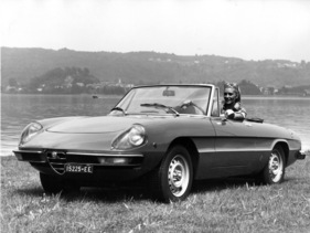 Alfa Romeo 2000 Spider (1972) - macht Spass