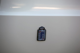 Alfa Romeo 2000 Spider (1978) - der Karosseriebauer Pininfarina ist auf der Flanke dokumentiert