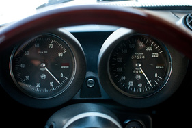 Alfa Romeo 2000 Spider (1978) - die Hauptinstrumente von Jaeger sitzen in tiefen Höhlen