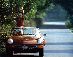 Alfa Romeo 2000 Spider (1978) - ideal zum Früchte ernten