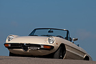 Bild: Alfa Romeo 2000 Spider (1978) - mit der charakteristischen Sicke in der Flanke