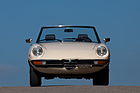 Alfa Romeo 2000 Spider (1978) - sympatische Front, die Scheinwerferabdeckungen fehlen bei diesem Exemplar
