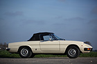 Alfa Romeo 2000 Spider (1978) - … und geschlossen eine gute Figur