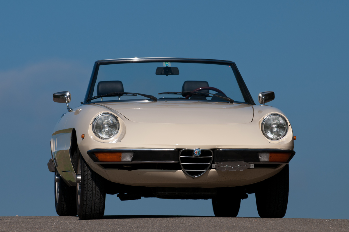 Alfa Romeo 2000 Spider (1978) - zwischen 1966 und 1983 fast unverändert gebaut