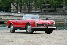 Alfa Romeo 2000 Spider Touring (1960) - angeboten als Lot 67 an der Artcurial Sur les Champs Versteigerung am 24. Oktober 2021