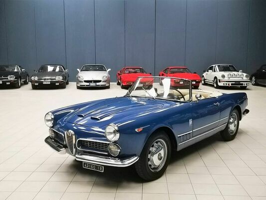 Alfa Romeo 2000 Touring Spider (1959) - offered in the Catawiki premium classic car auction until January 9, 2022