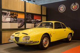 Alfa Romeo 2600 SZ Zagato (1965) - Zagato-Coupé in Gelb - Rétromobile Paris 2017