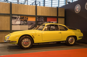 Alfa Romeo 2600 SZ Zagato (1965) - futuristisch damals wie heute - Rétromobile Paris 2017