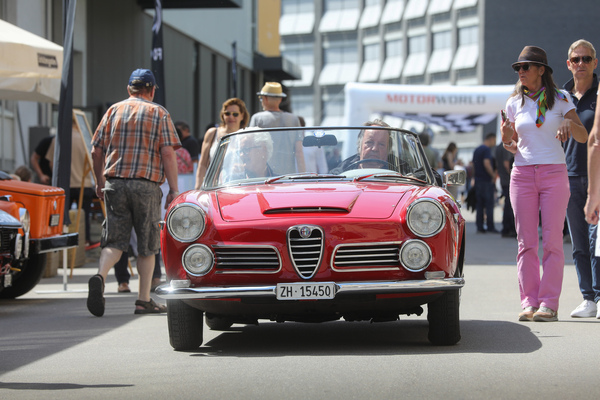 Alfa Romeo 2600 Spider (1959) – Older Classics Mai 2024