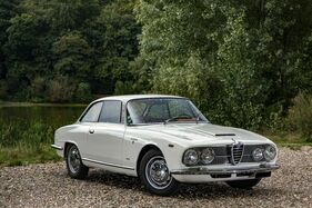 Alfa Romeo 2600 Sprint (1964) - angeboten als Lot 89 an der Artcurial Sur les Champs Versteigerung am 24. Oktober 2021