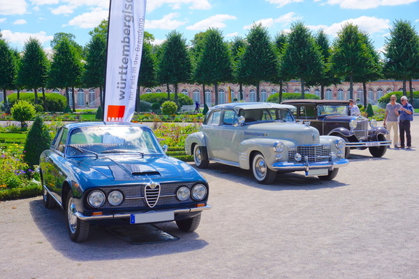 Image: Alfa Romeo 2600 Sprint Bertone (1962) - with Cadillac 62 Sedan (1941) and Röhr 8 RA-Type (1934) - the main themes 2022 - 18th ASC-Classic-Gala Schwetzingen 2022